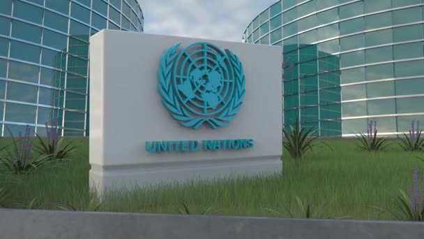 联合国专刊 带有公司标志的金属和塑料标志 — 图库视频影像