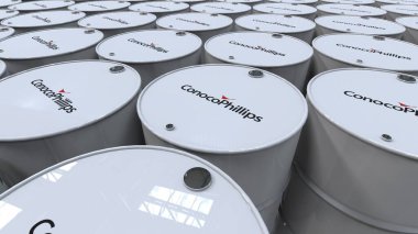 ConocoPhillips Yayınevi 'nin ham petrol varillerinin bir şirket petrokimya şirketinin damgasını vurguluyor.