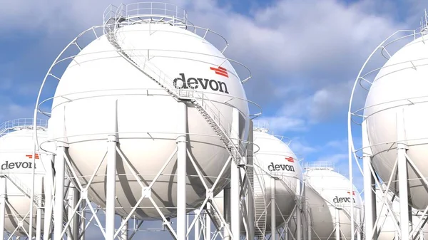 Devon Enerji Editörü, doğalgaz ve sıvılaştırılmış petrol gazını (LPG) temsil eden beyaz küresel yapıların yer aldığı endüstriyel enerji ve ekonomik kalkınmanın kesişimini gösteren bir çekim yaptı.)