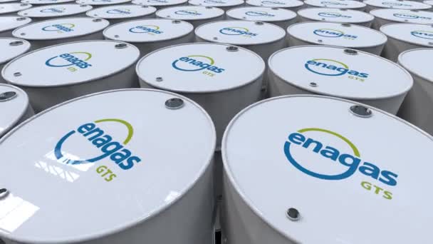 Enagas Dynamic Oil Barrels Промышленный Нефтехимический Комплекс Логотипом Компании — стоковое видео