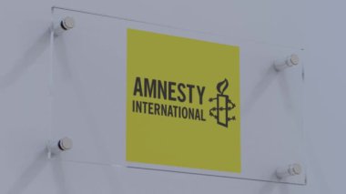 Uluslararası Af Örgütü Cam Pencerede Dinamik Bayrak Logosu