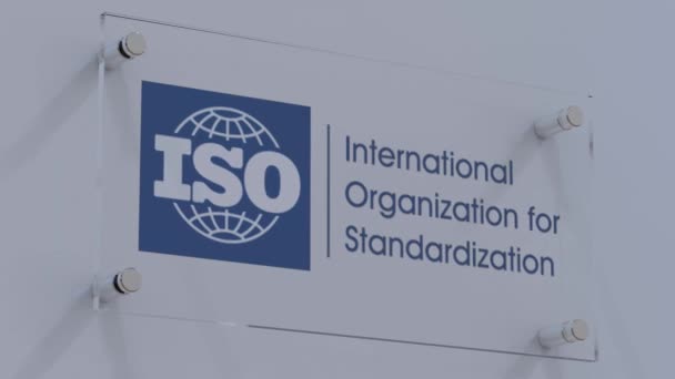 Organización Internacional Normalización Iso Bandera Logo Placa Con Textura Metal — Vídeos de Stock