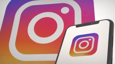 Mobil ekran ve arkaplan editoryel Instagram uygulama logosu