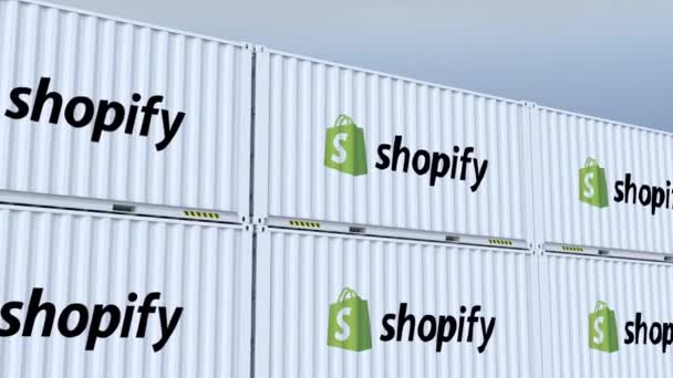 Shopify Logo Metalen Dozen Met Identiteit Logo Vlag Adorned Shipping — Stockvideo