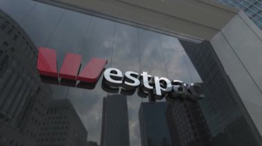 Westpac Bankacılık Aydınlatma Başarısı: İş Ofislerinde Cam Açılıyor