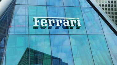 Ferrari modern şehir kulesi şehir merkezindeki ofis şirketleri borsa editörlüğü yapıyor