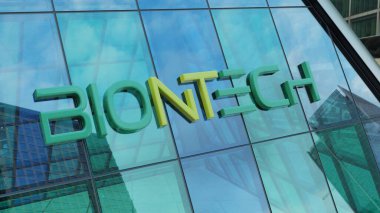 BioNTech modern şehir kulesi şehir merkezindeki ofis şirketleri borsa editörü.
