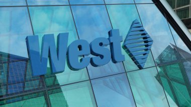 West Pharmaceutical Modern Şehir Kulesi şehir merkezindeki ofis şirketleri borsa editörü.