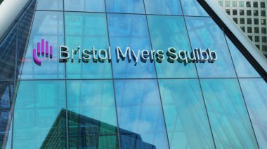 Bristol Myers Squibb modern şehir kulesi şehir merkezindeki ofis şirketleri borsa editörü.