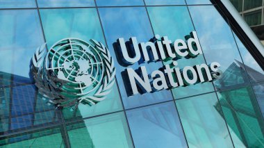 Birleşmiş Milletler modern şehir kulesi şehir merkezindeki ofis şirketleri piyasa editörlüğü yapıyor