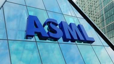 ASML modern kentsel kule şehir merkezindeki ofis şirketleri borsa editörü.