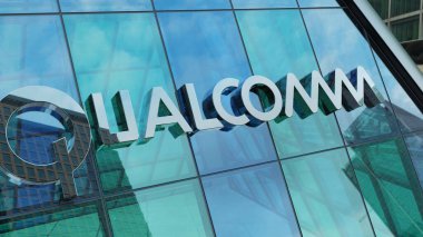 QuALCOMM Modern Kentsel Kule Şehir Merkezi Ofis Şirketi Borsa Editörü
