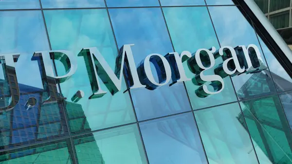 JPMorgan Chase modern şehir merkezi ofis şirketleri borsa editörü