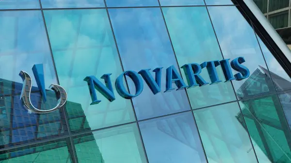 Novartis Modern Şehir Merkezi Ofis Şirketi Borsa Editörü