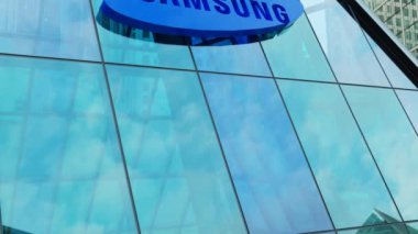 Samsung modern şehir kulesi şehir merkezindeki ofis binası. Borsa hisseleri.