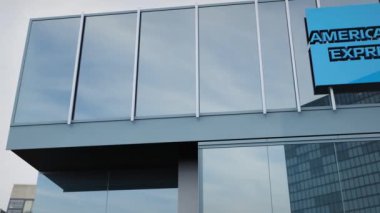 Ofis maskesinin logosu hakkında American Express Stock bilgileri