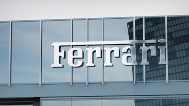 Ferrari Stok verileri ofis ön sayfasının logosunda sunuldu