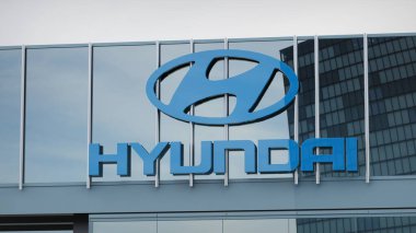 Hyundai Stock verileri ofis ön sayfasının logosunda sunulmuştur.