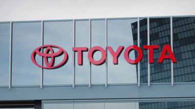Toyota Stock verileri ofis ön sayfasının logosunda sunulmuştur.