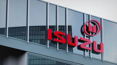Isuzu Stock verileri ofis ön sayfasının logosunda sunulmuştur.