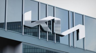 Ofis maskesinin logosunda sunulan Kia Stock verileri