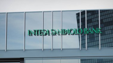 Intesa Sanpaolo Stock verileri ofis ön sayfasının logosunda sunulmuştur.