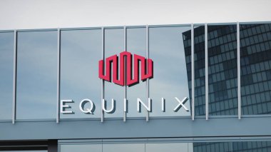 Equinix Stock verileri ofis ön sayfasının logosunda sunulmuştur.