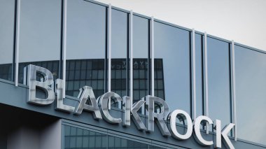 BlackRock Stok verileri ofis ön sayfasının logosunda sunulmuştur.