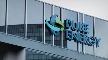 Duke Enerji Stoku verileri ofis ön sayfasının logosu üzerine sunulmuştur.