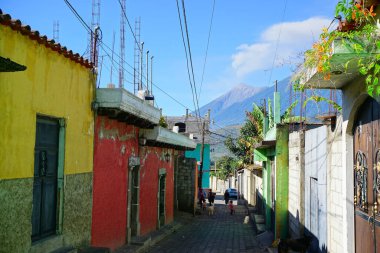 San Antonio Aguas Calientes, Guatemala - cerca 2023: Antigua Guatemala yakınlarındaki köy manzarası