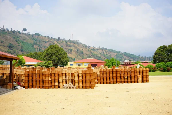 San Lorenzo El Cubo köyü Antigua Guatemala yakınlarında su filtreleme ünitelerinin üretildiği Ecofiltro fabrikasında.