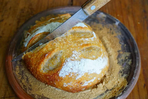 国内手工制作的酸面团面包 — 图库照片