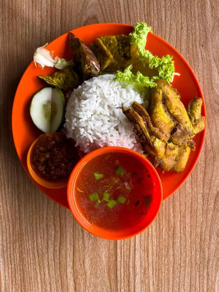 Nasi Ayam Penyet Famous Traditional Malaysian Indonesian Food Serve Spicy — Stock Photo, Image