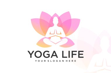 Yoga logosu tasarımı. Lotus vektöründe insan meditasyonu.