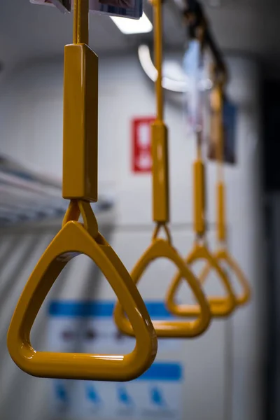 Primer Plano Empuñadura Amarilla Tren Subterráneo — Foto de Stock