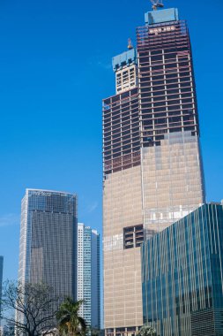 Jakarta 'da modern bir ofis binası inşa ediliyor.