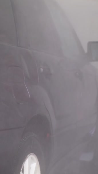 車体の石鹸泡水が車両を洗浄し — ストック動画