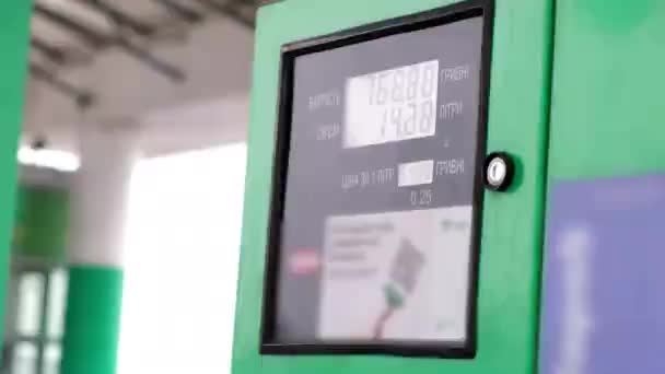 Numeri Aumento Alla Pompa Del Distributore Benzina Vicino — Video Stock