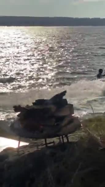Kite Surfen Avontuur Riding Wind Waves Met Een Geschoolde Man — Stockvideo