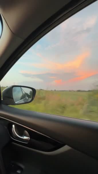 Вид Окна Автомобиля Раскрашенного Цвета Заката — стоковое видео