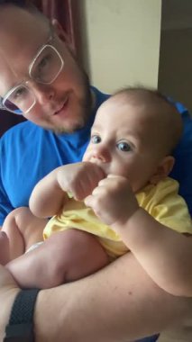 Baba ve Bebek Bağlanma Anı