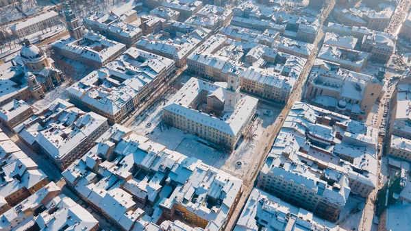 Kar Yağan Kış Güneşli Gün Fotokopi Uzayındaki Lviv Şehir Merkezinin — Stok fotoğraf