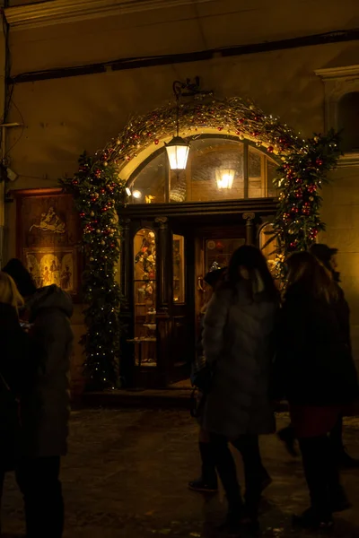 Lviv Ukraine December 2021 Christmas Fair City Center Night Time —  Fotos de Stock