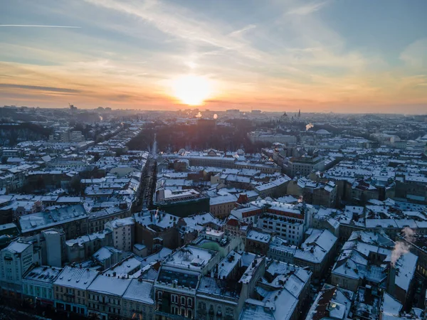 Εναέρια Άποψη Του Ηλιοβασιλέματος Πάνω Από Χειμώνα Lviv Πόλη Ουκρανία — Φωτογραφία Αρχείου