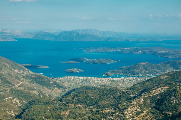 Lefkada adasının Yunanistan manzarası