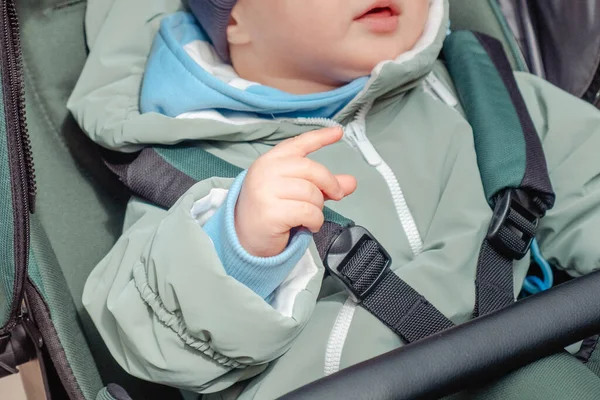 Child Hand Stroller Close — Stock Photo, Image