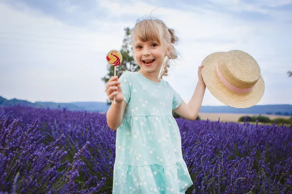 Little Girl Holding Straw Hat Lollipop Lavender Field — Stock Photo, Image