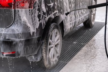 Oto Yıkama 'da yıkanan SUV kopyalama alanı