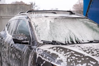 Oto Yıkama 'da yıkanan SUV kopyalama alanı