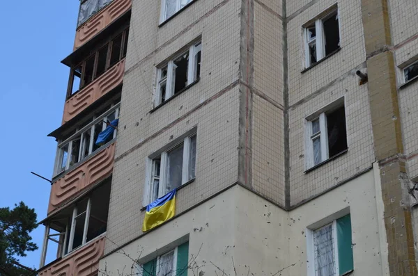 Irpin, Kyiv bölgesi, Ukrayna - Eylül 2022: Rus birlikleri tarafından bombalandıktan altı ay sonra Irpin şehri